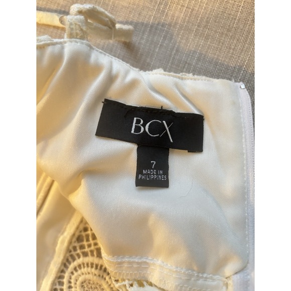 BCX Size 7 Juniors Mint Green And Ivory With Lace Knee Length Dress - Picture 7 of 9